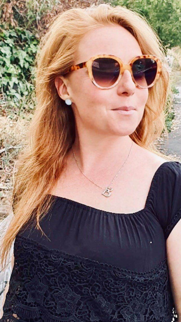 Kako danas izgleda devojčica Ivana koja je sa Čolom pevala Čaje šukarije?