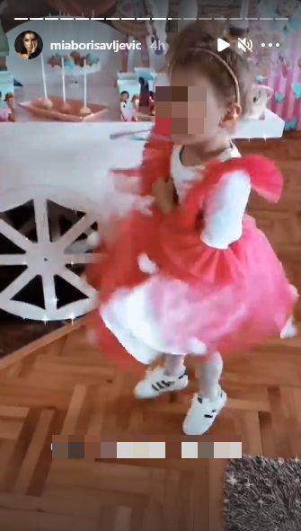 mia borisavljevic cerka ema rodjendan slavlje dekoracija