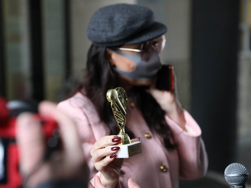 ceca raznatovic bez sminke kako izgleda lice kozmeticki tretman 