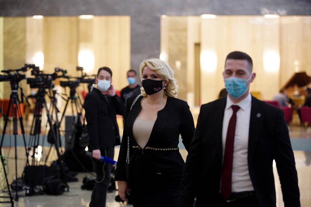 sednica krizni stab korona virus ublazavanje mera svadbe proslave