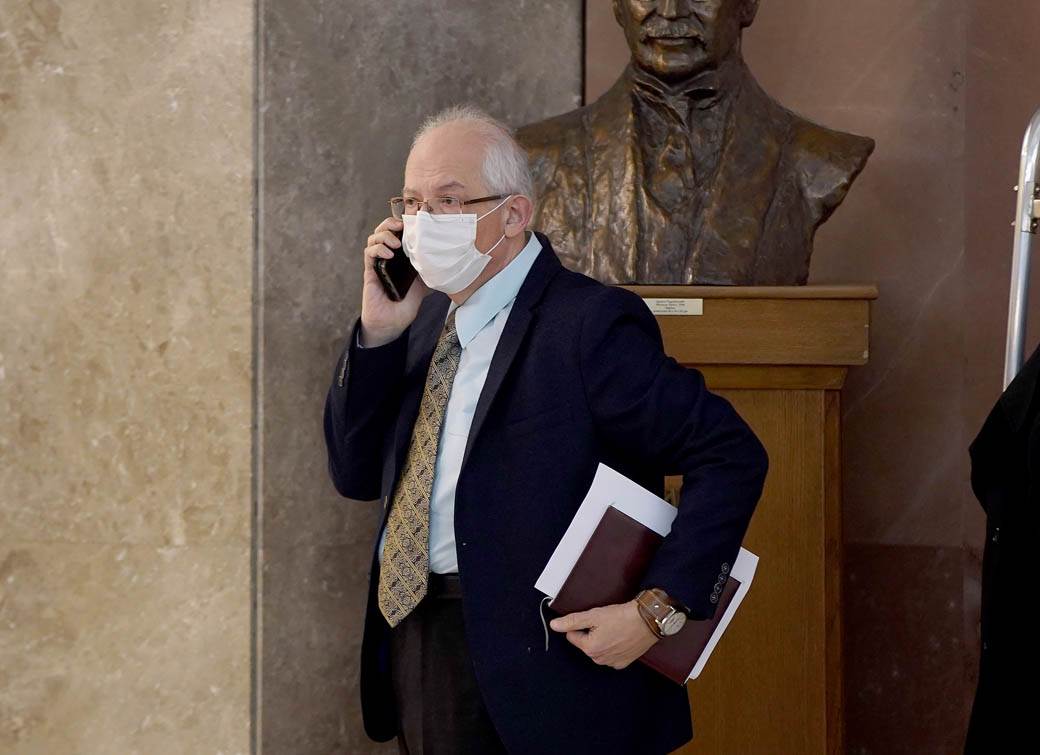 sednica krizni stab korona virus ublazavanje mera svadbe proslave