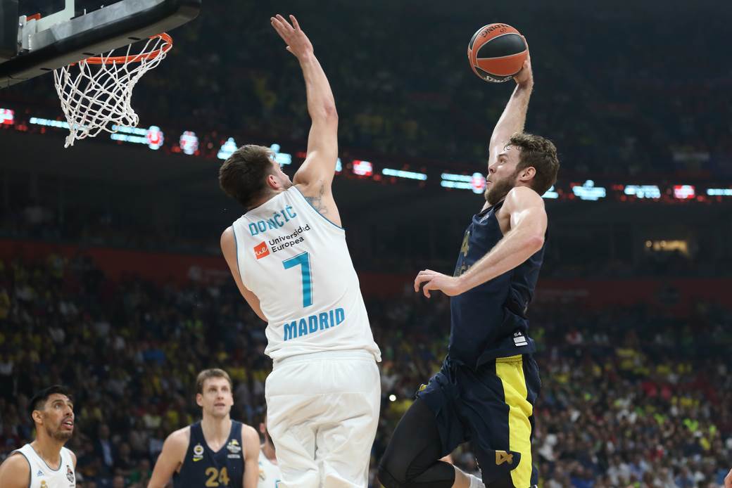 Kevin Panter objava na društvenim mrežama