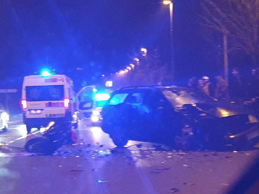 sudar skojevsko naselje kneza viseslava covek lezi na putu