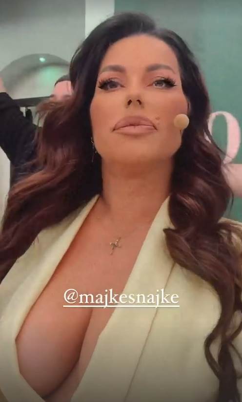 seka aleksic dekolte majke i snajke snimanje instagram video