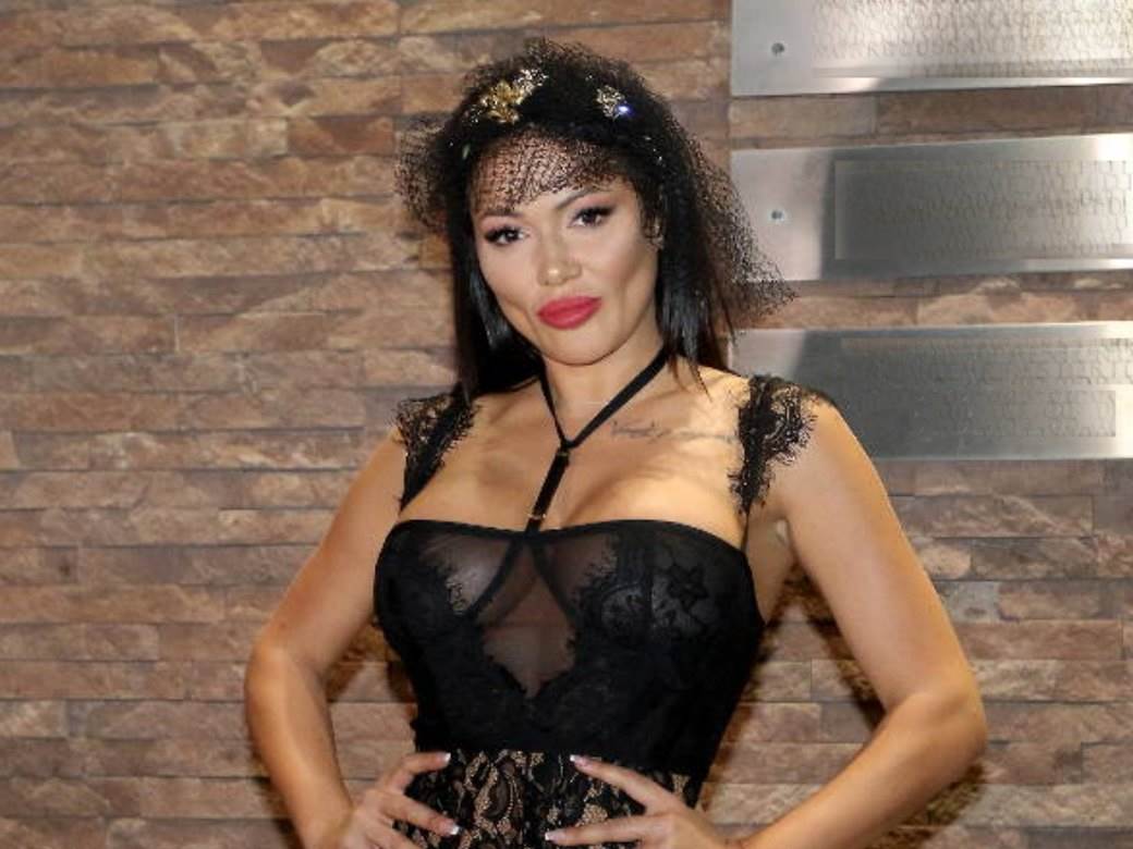 Tamara Đurić u crnoj haljini