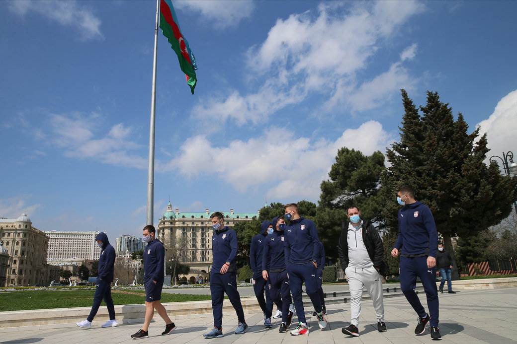 fudbaleri srbije u azerbejdzanu foto video