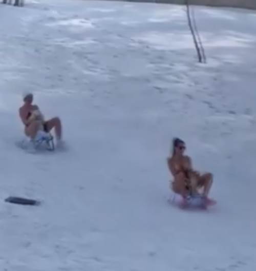 ljupka stevic iva grguric sankanje u kupaćim kostimima divcibare video