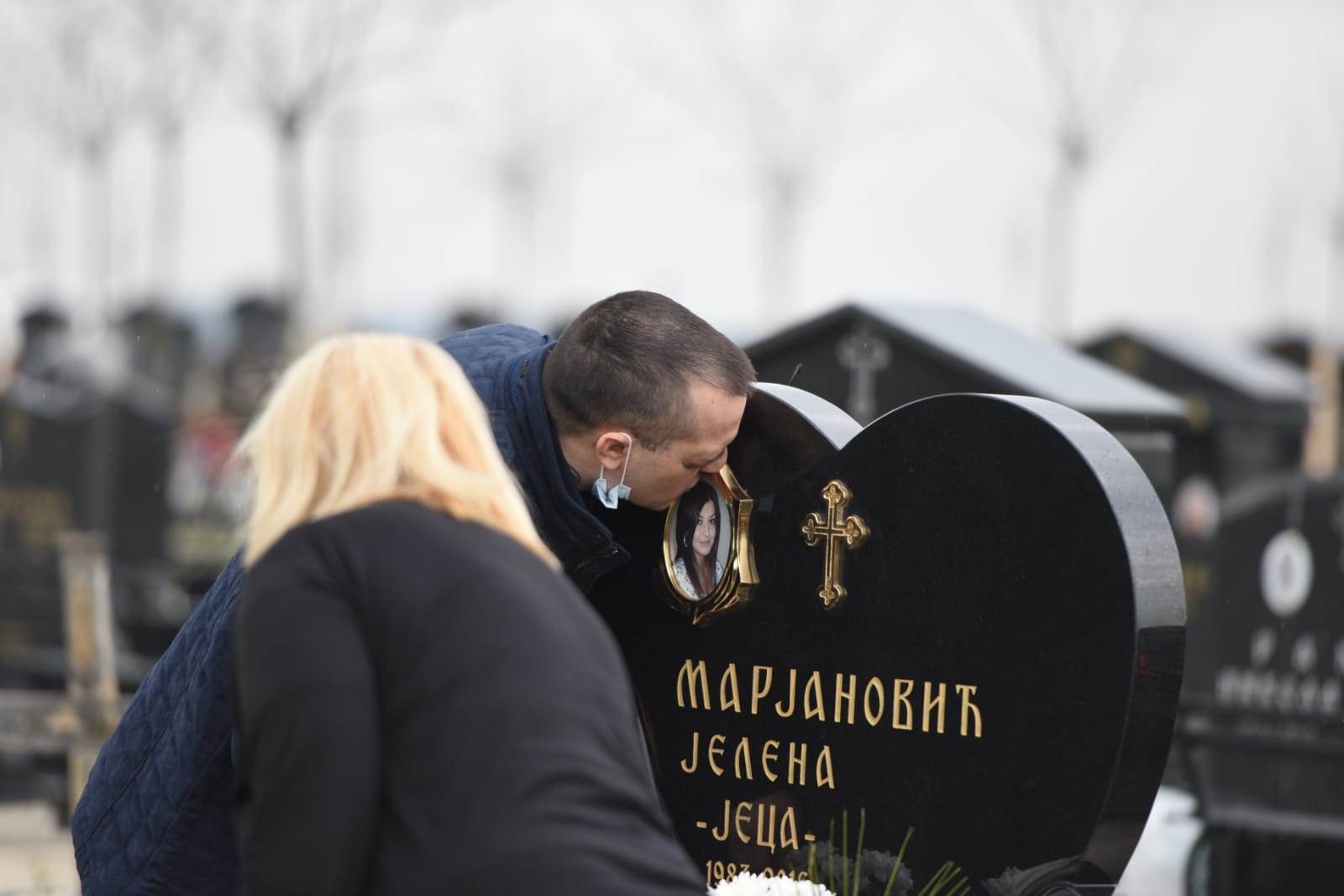 jelena marjanovic pomen zoran marjanovic groblje ubistvo pevacice