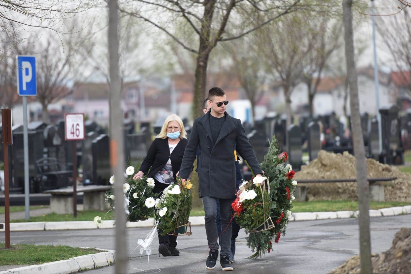 jelena marjanovic pomen zoran marjanovic groblje ubistvo pevacice