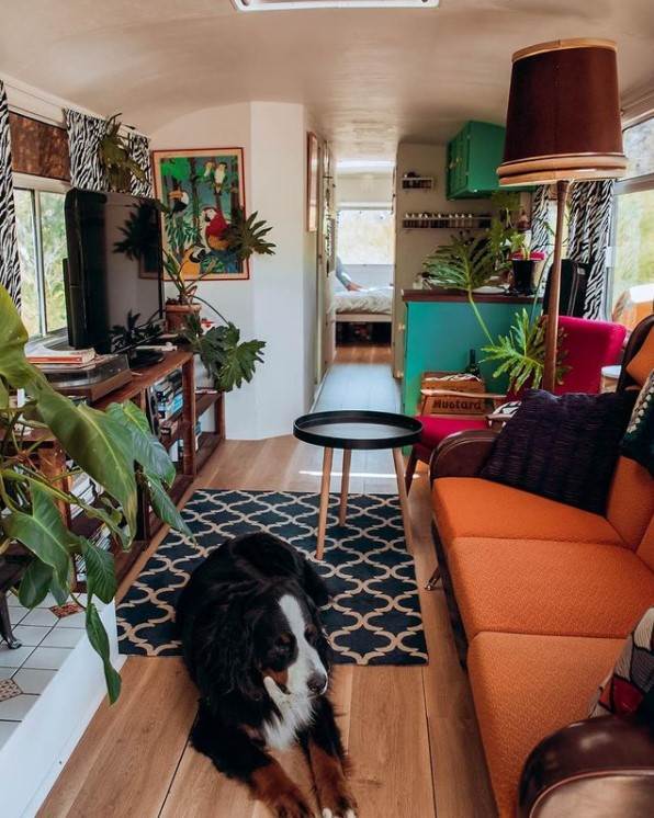 kuca na tockovima kuca preuredjen autobus