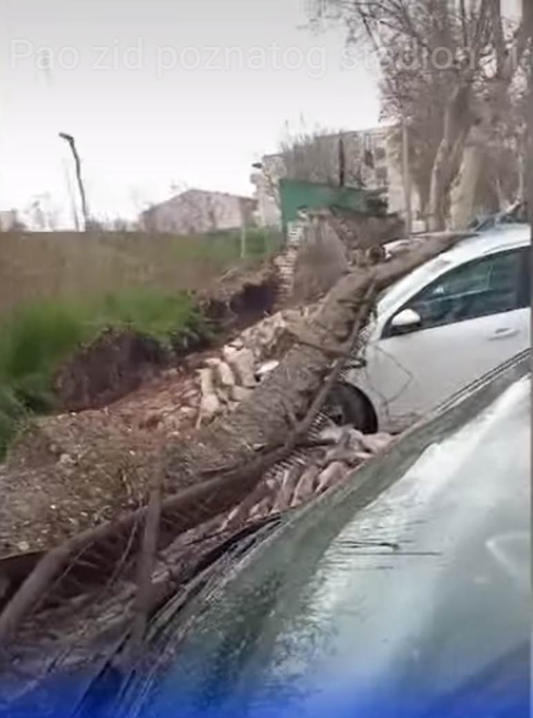 obrusio se zid na stadionu fk zemun