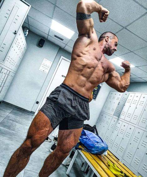 Nixa Zizu o deci, komentari na Tviteru