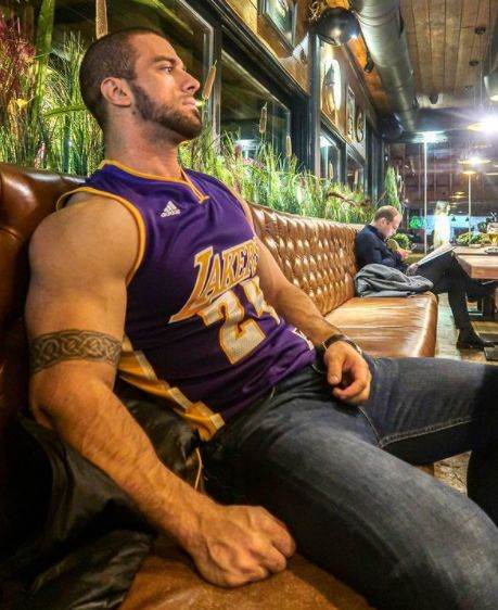 Nixa Zizu o deci, komentari na Tviteru