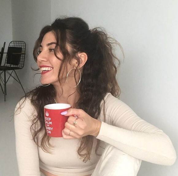 gokce bahadir prevarila supruga sa svekrom