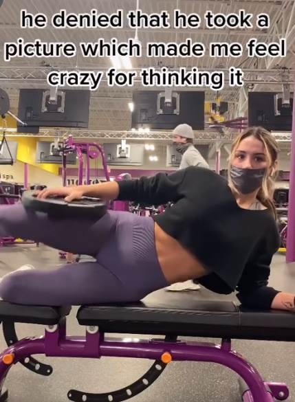 devojka u teretani mladic joj snima zadnjicu video