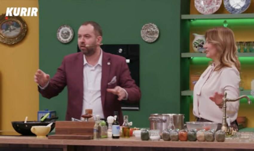 majke i snajke 12 epizoda seka gadja rasu paradajzom foto