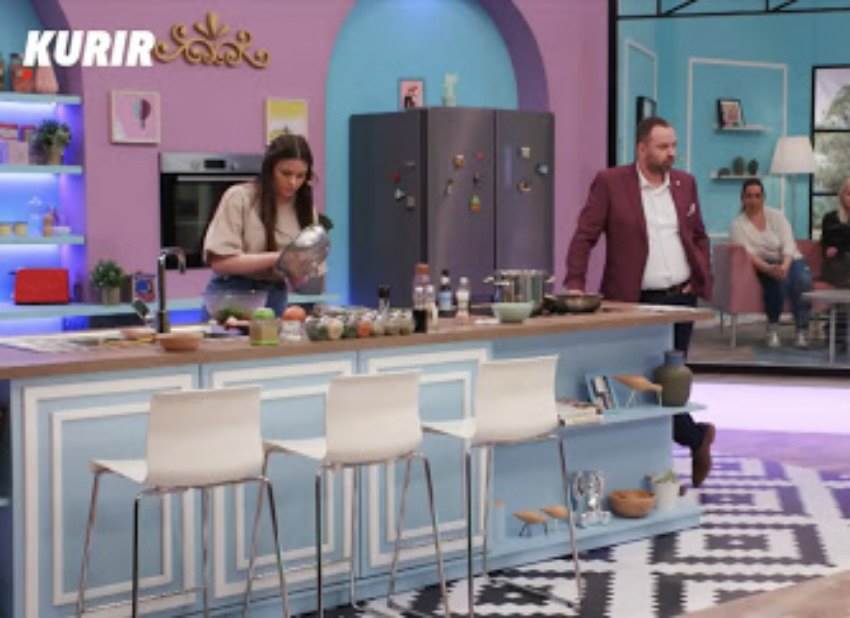 majke i snajke 12 epizoda seka gadja rasu paradajzom foto