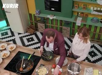 majke i snajke 12 epizoda seka gadja rasu paradajzom foto