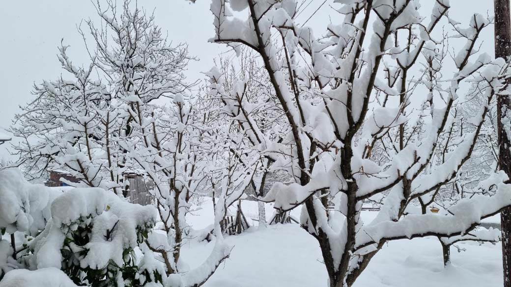 ivanjica nova varos zapadna srbija april sneg foto video