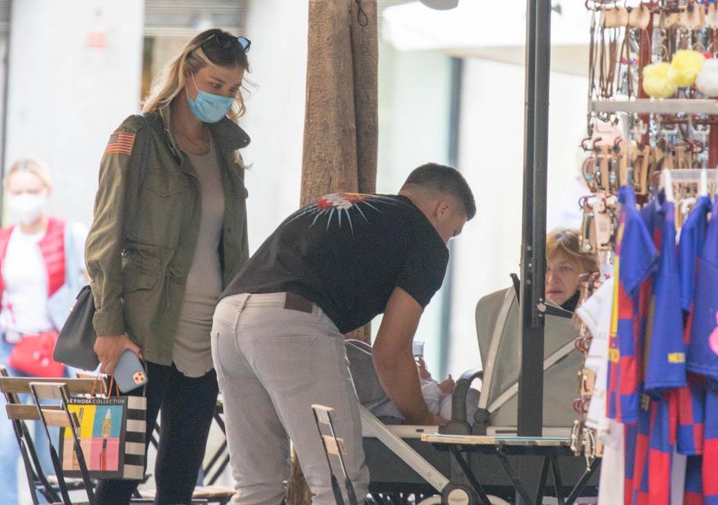 sofija milosevic dojenje mleko iz grudi slika predrasude