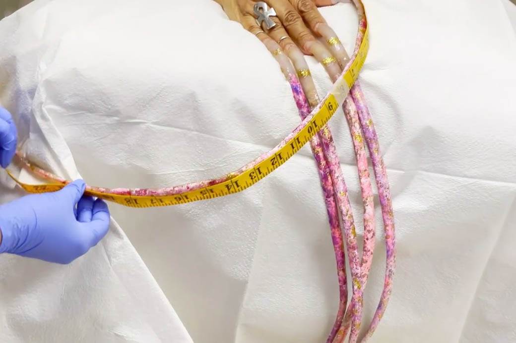 najduzi nokti na svetu ginisov rekord ajana vilijams odsekla nokte fotografije