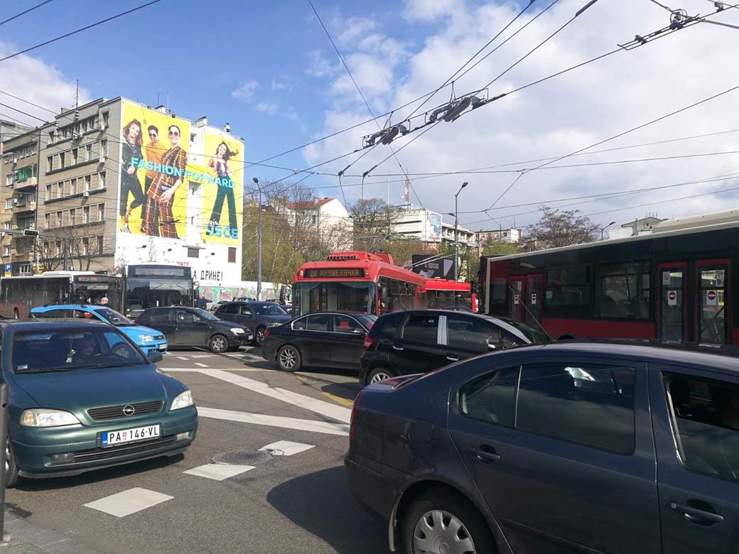 kolaps u beogradu saobracajna guzva na slaviji