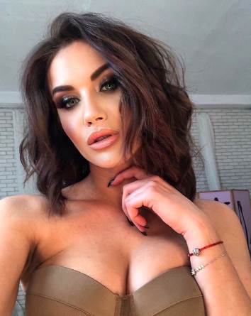 jana graboscuk uhapsena dubai gole slike brat je prepoznao instagram foto