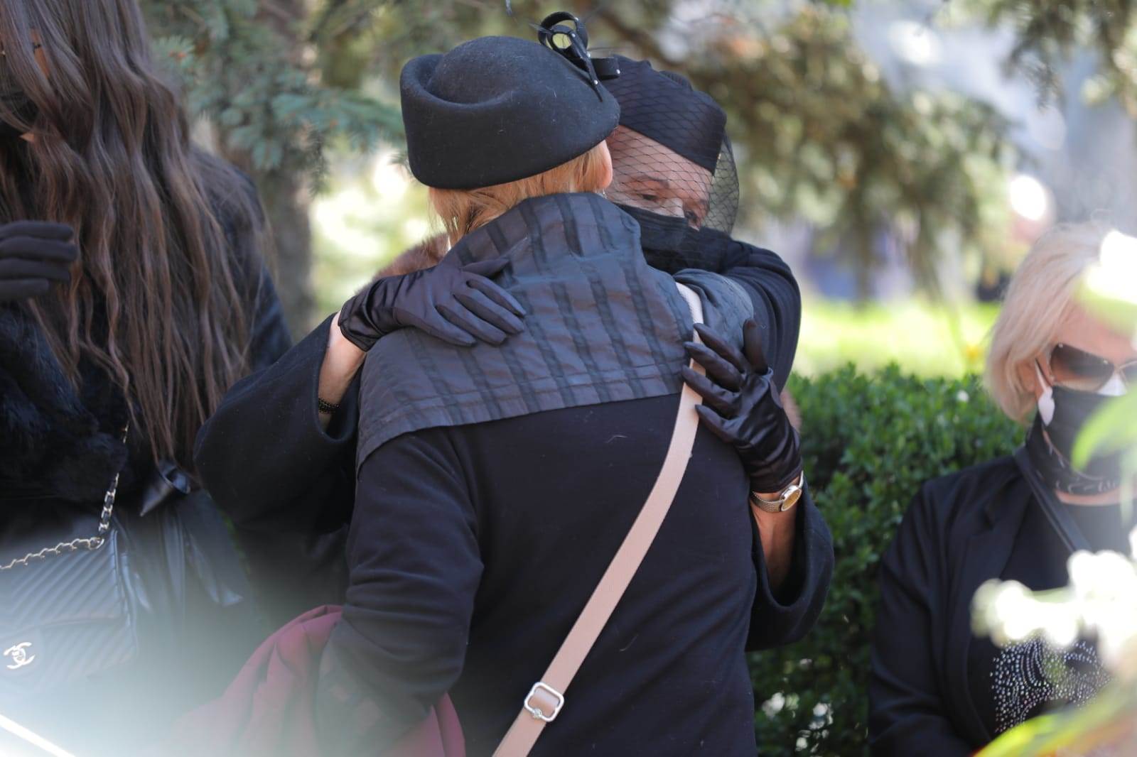 Uništena kuća Predraga Tozovca