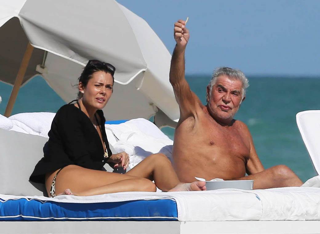 Roberto Kavali 45 godina mlađa devojka