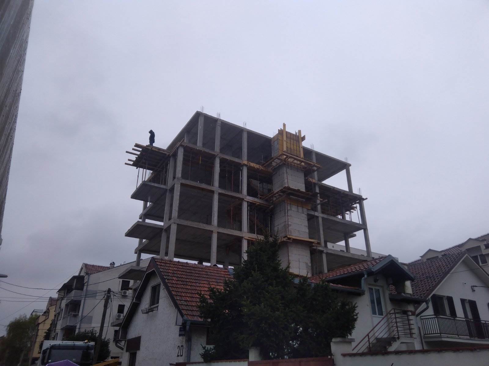 rusenje nelegalna gradnja djordja kratovca investitor hoce da skoci