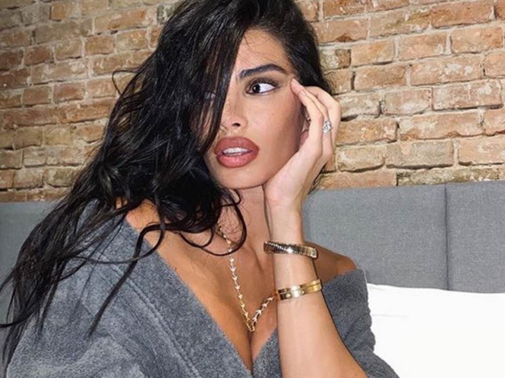 jovana djordjevic ples ispale grudi video