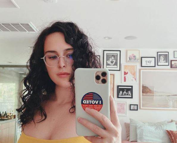 Ćerka Brusa Vilisa i Demi Mur radi 4 posla, ne uzima novac od roditelja