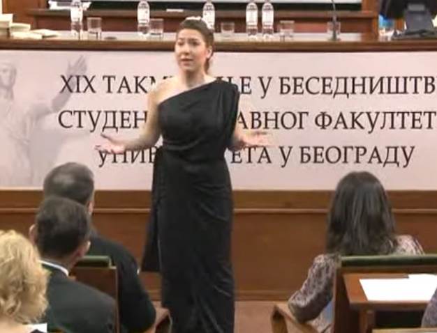 Jovana Jeremić vodi Jutarnji u miniću