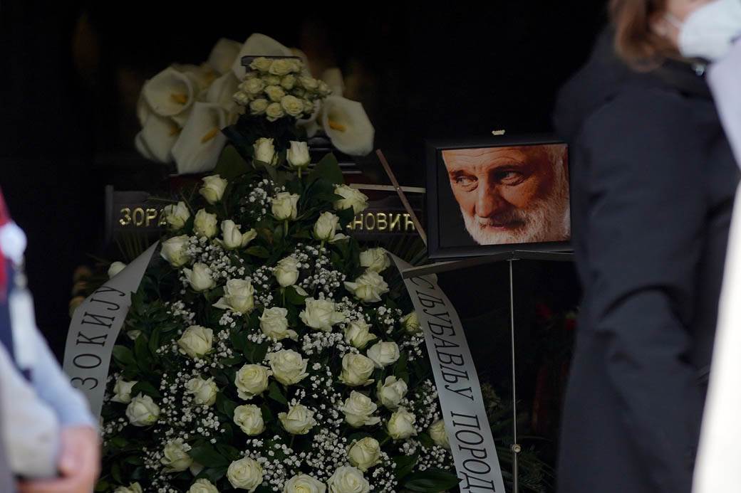 zoran simjanovic sahrana novo groblje dragan bjelogrlic zeljko joksimovic izneli kovceg fotografije