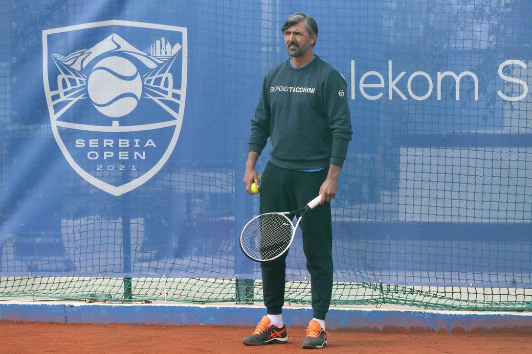 Dijana i Jelena Đoković ne sede jedna do druge na Serbia Openu