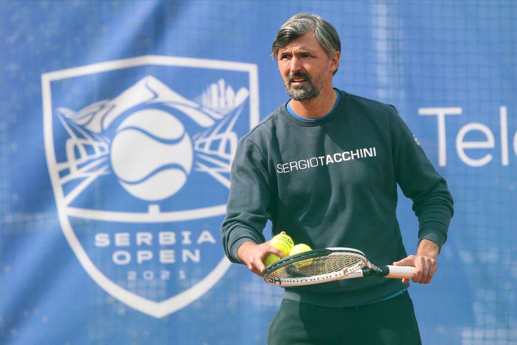 Dijana i Jelena Đoković ne sede jedna do druge na Serbia Openu