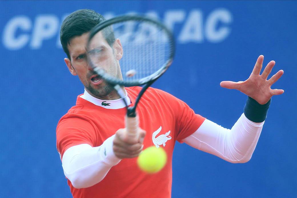 Dijana i Jelena Đoković ne sede jedna do druge na Serbia Openu