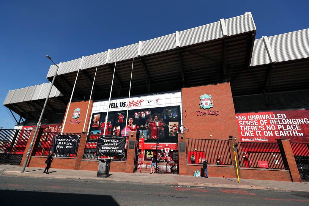 liverpul superliga evrope bogati pobuna navijaci enfild smrtovnica foto