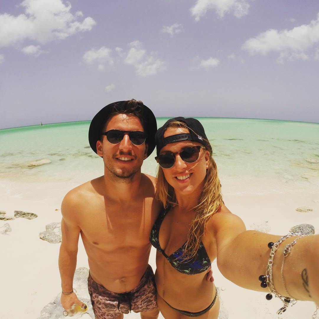 katrin kerhofs smanjila grudi odnosi u javnosti fudbaler dris mertens