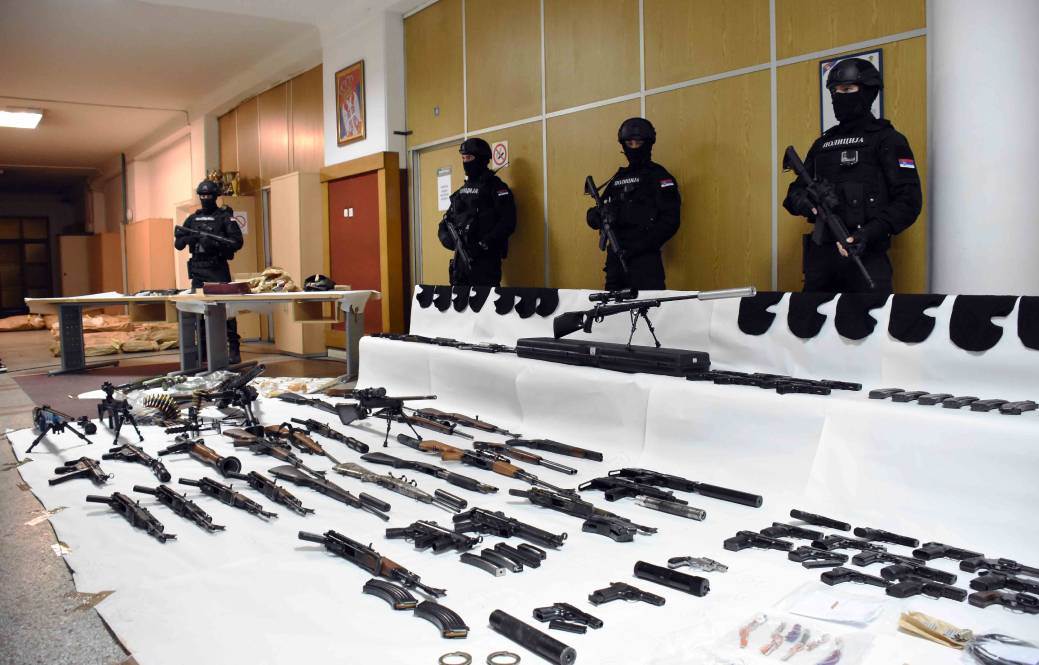 Otključani telefoni Velje Nevolje i otkrivene prepiske