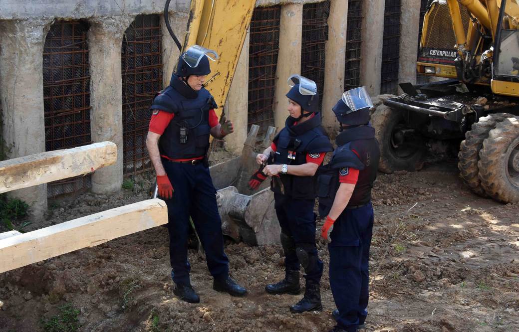 banovo brdo bomba evakuacija uhapsen britanac