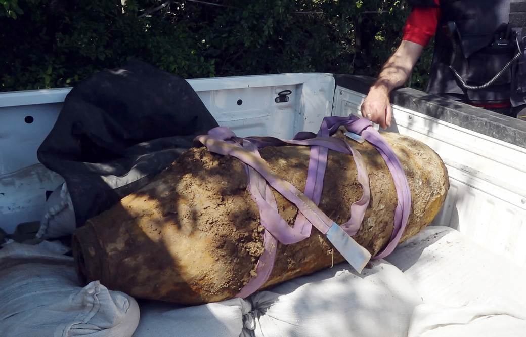 banovo brdo bomba evakuacija uhapsen britanac