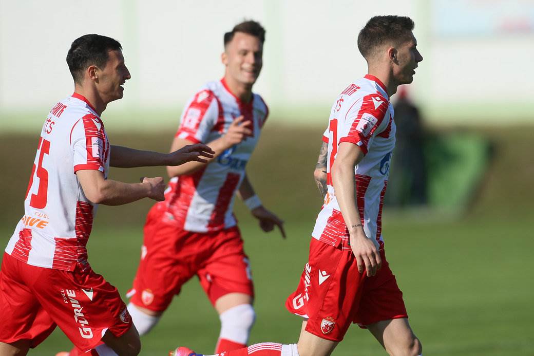 indjija crvena zvezda publika stadion tribine krov superliga foto