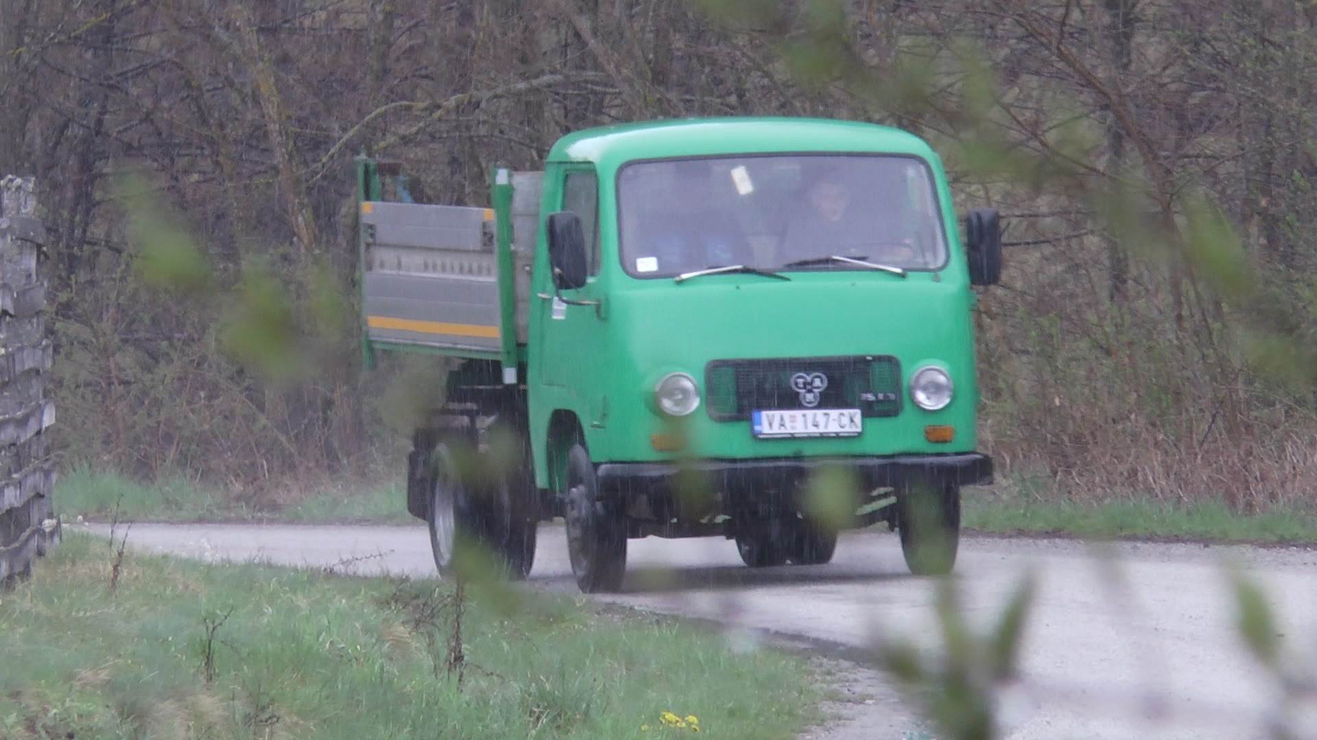 savremeni paja i jare mladici zeleni tamic majsotri teski poslovi