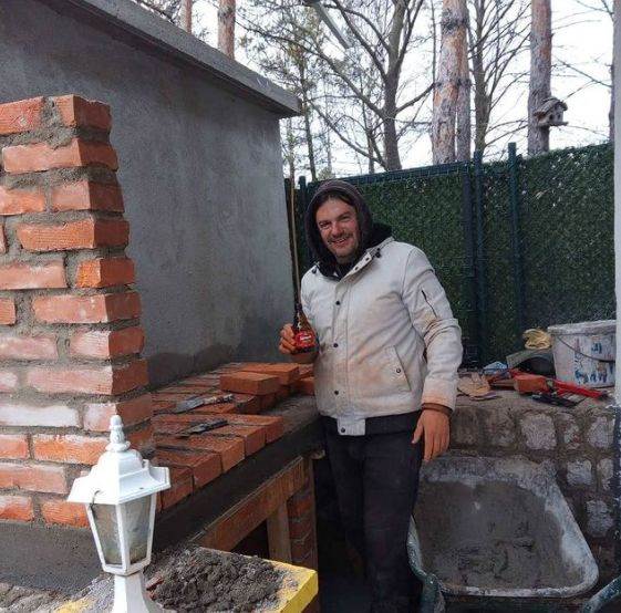 Kako izgleda žena Ace Amadeusa koju je ošišao i izbacio na ulicu bez ičega?