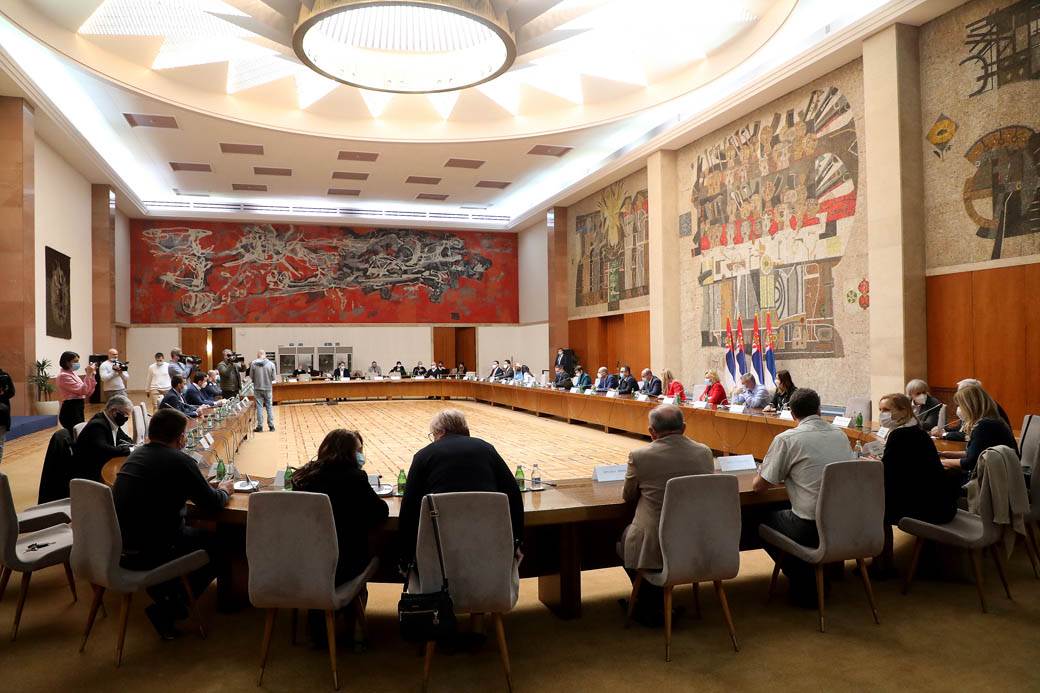 mere za praznike krizni koronavirus kafici okupljanja branislav tiodorovic