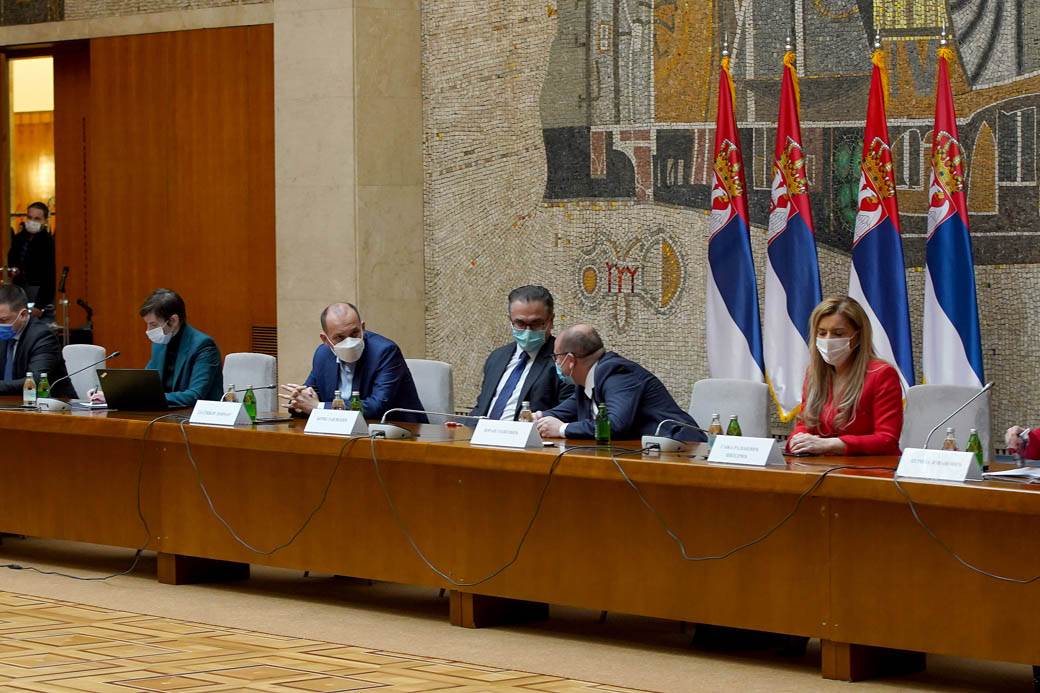 mere za praznike krizni koronavirus kafici okupljanja branislav tiodorovic