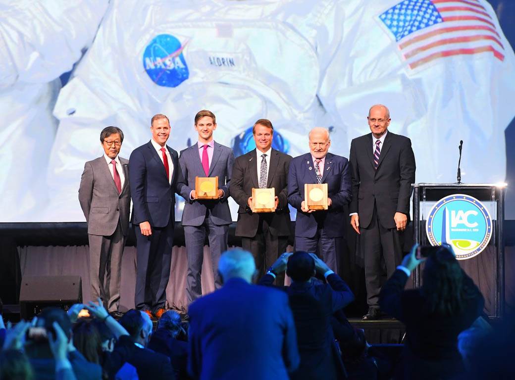 umro astronaut majkl kolins apolo 11 