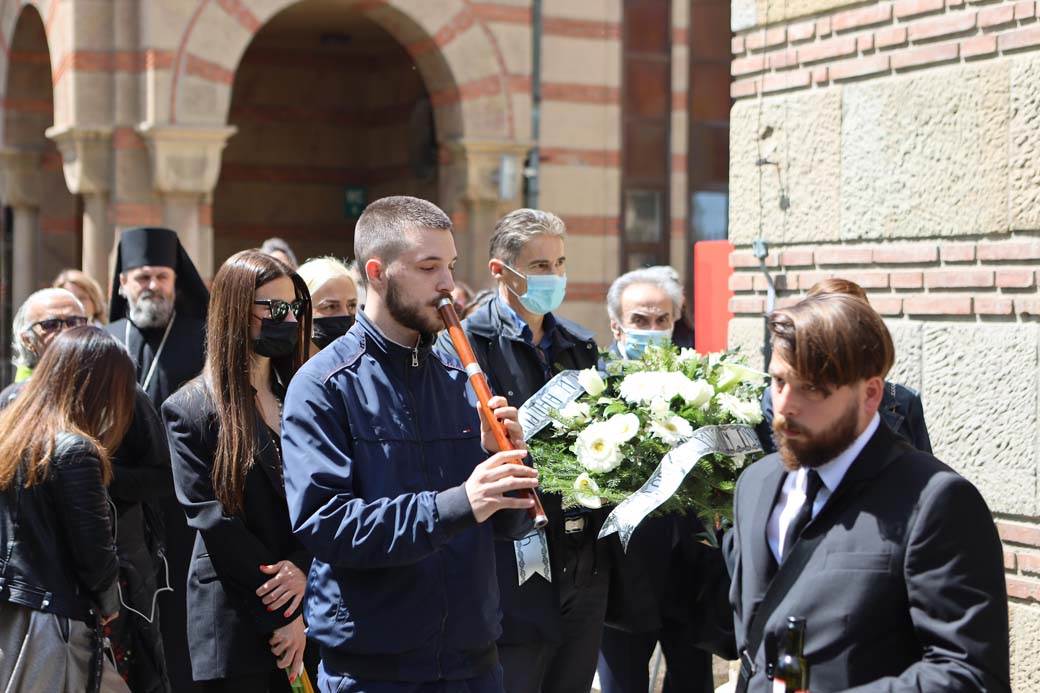 milos sobajic sahrana slikar novo groblje