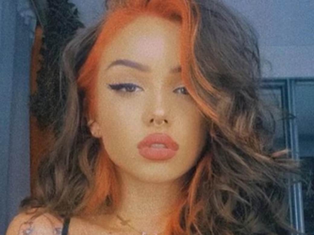 Breskvica napumpala usne